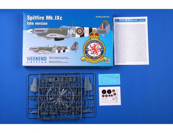 Spitfire Mk.IXC Late Version Week-End 1/72