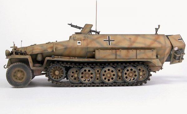 SDKFZ 251 AUSF C 1941-42 – Image 4